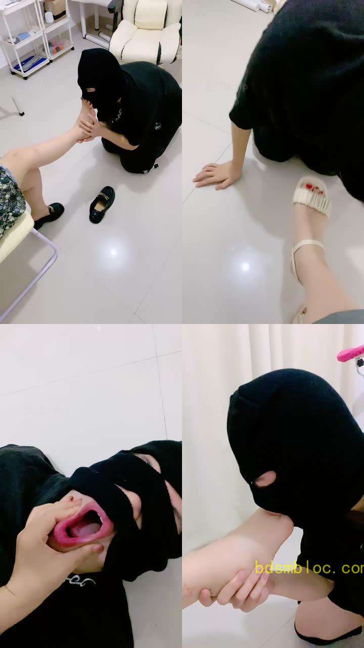 【白婉儿】和闺蜜一起踩虐抖M男友