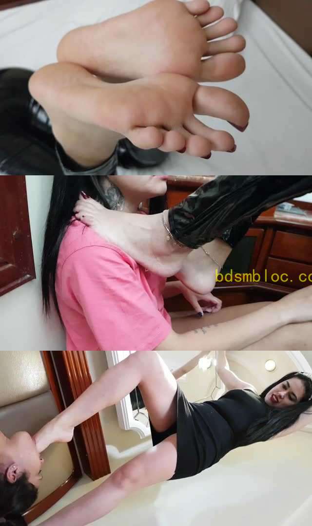 【欧美女王】MF 40码脚女主深喉 嘴都要撑爆