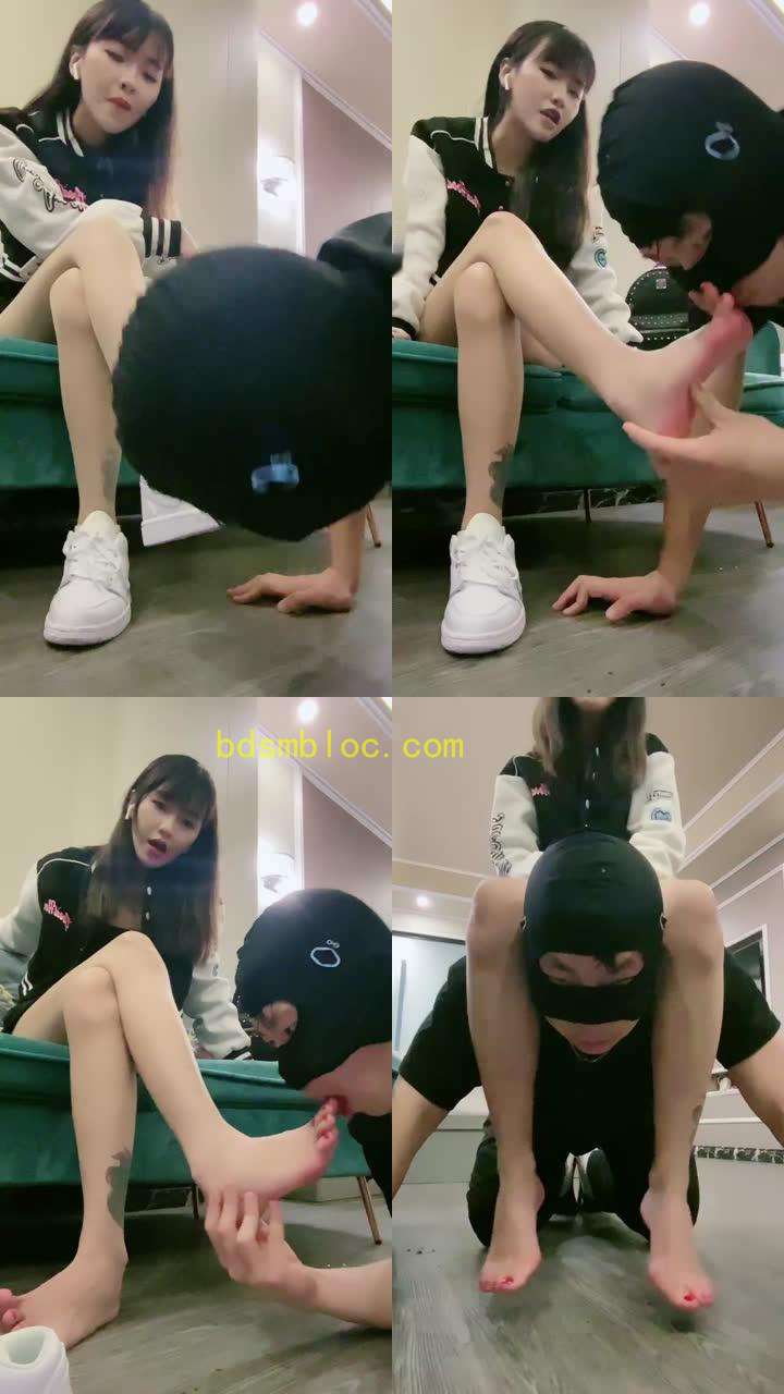 【路子】小白鞋棉袜辱狗