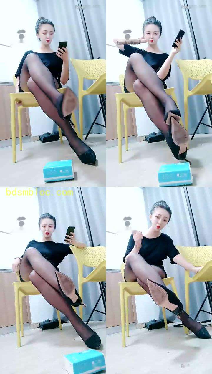 【南妮QUEEN】第一视角口水挑鞋，丝袜羞辱