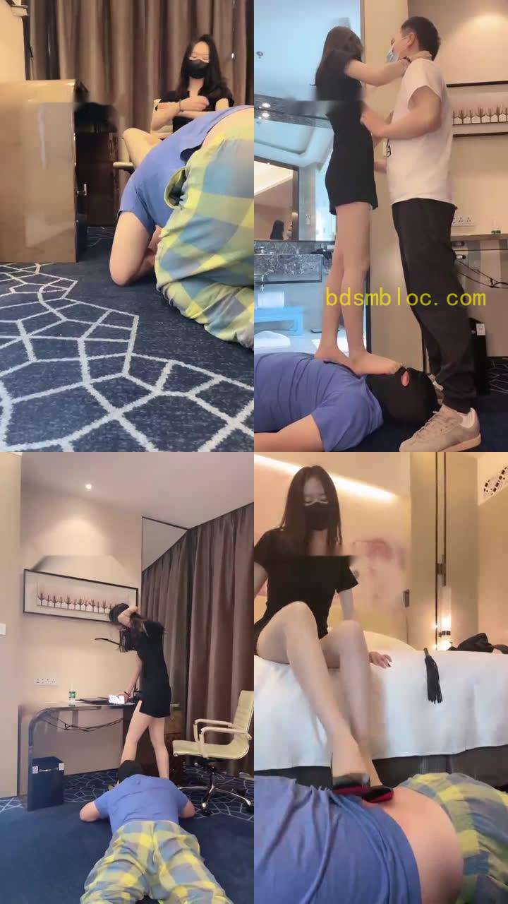 【万一】调教脚奴踩踏深喉这贱货的嘴好大啊