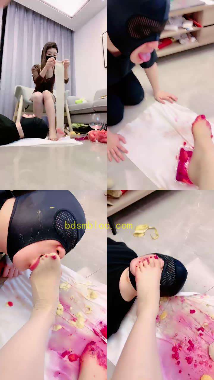 【莫莉】丝袜踩踏诱惑喂食