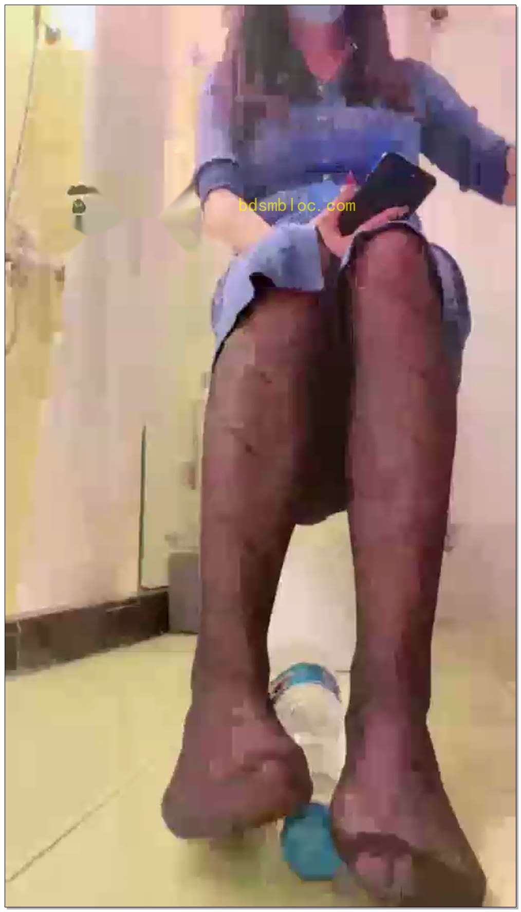 【桃子老师】第一视角红绿灯黑丝控制
