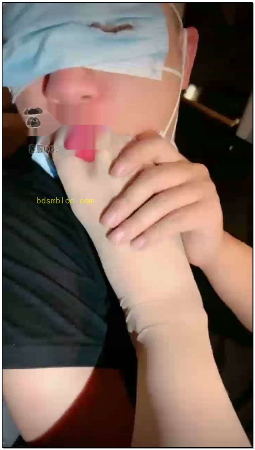 【风吟殿下】车内调教贱狗红绿灯喝圣