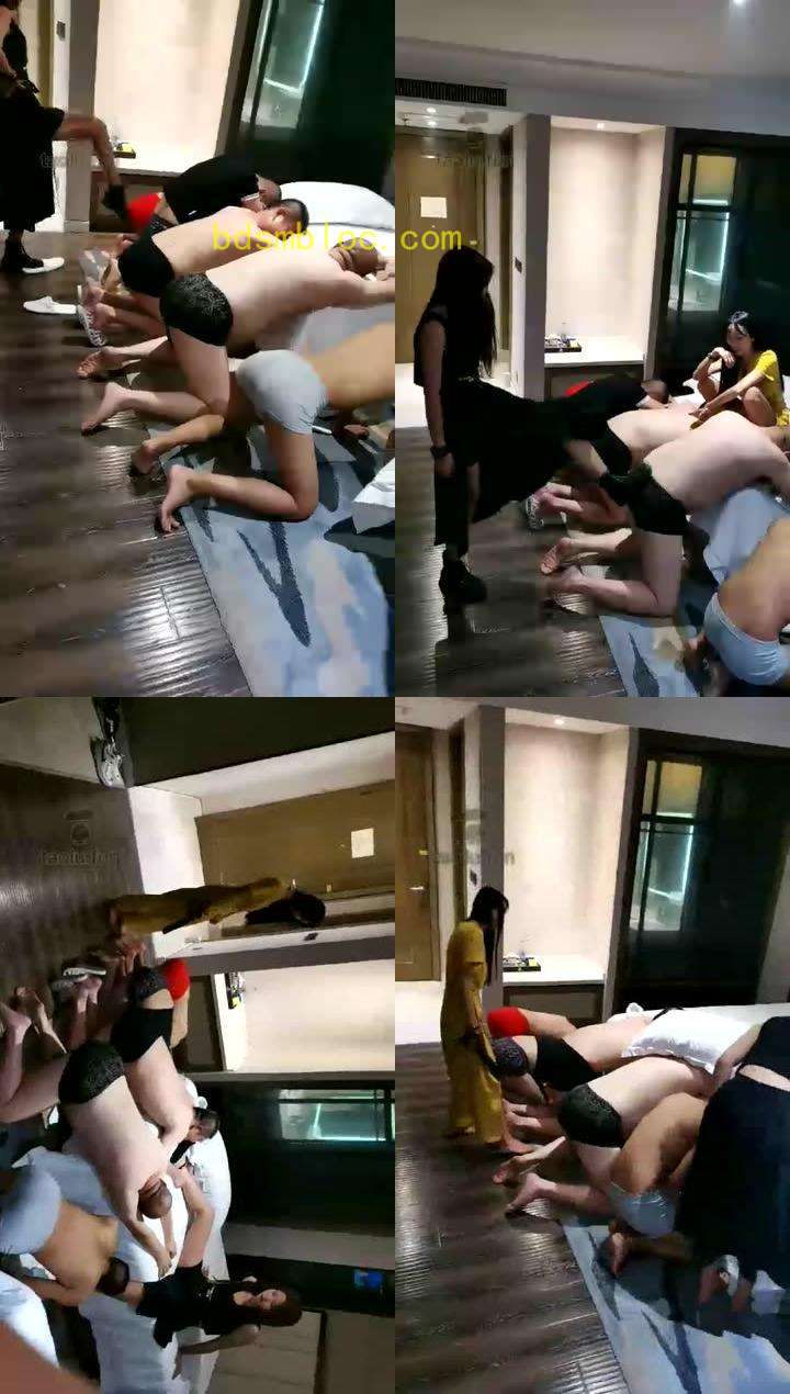 【夏馨S】双S调教5奴 暴力踢打