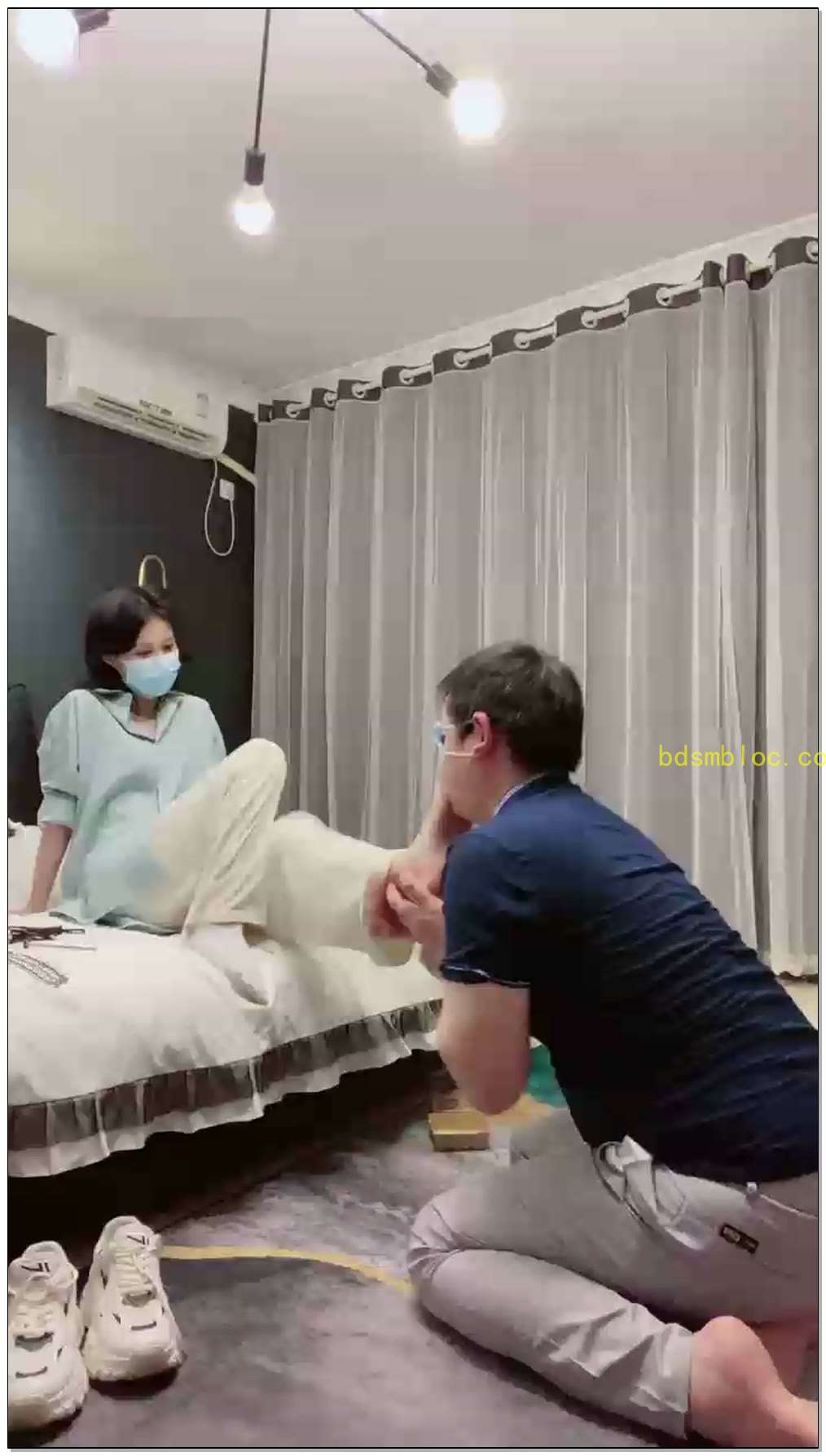 【骨精精】团里小贱圈养的凄惨第一天