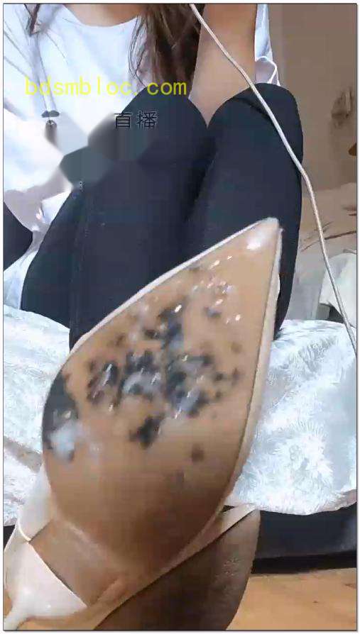 【然而S】第一视角高跟口水浓痰羞辱