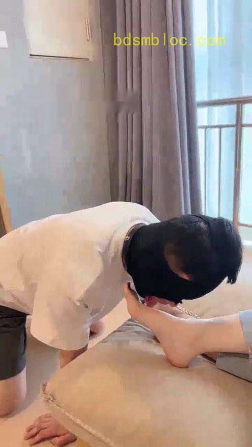 【槿一】亲脚比亲女朋友嘴还香