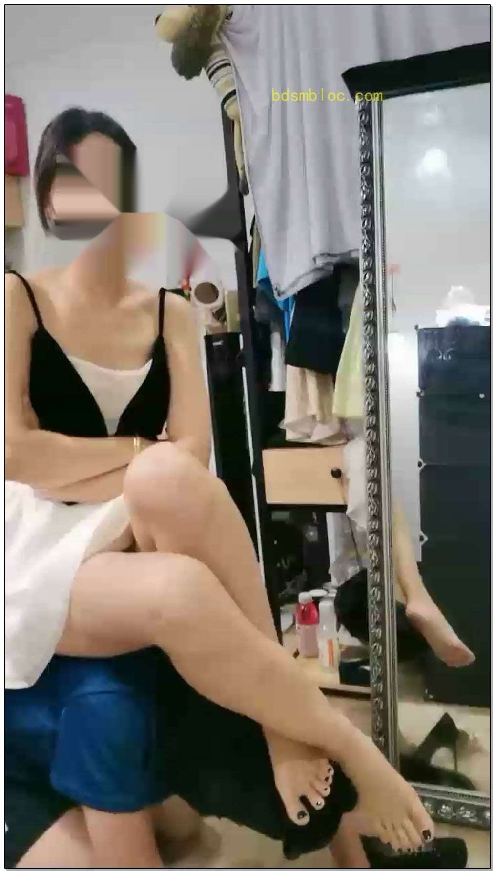 【深圳福田夏芙】踩踏骑马舔脚虐乳