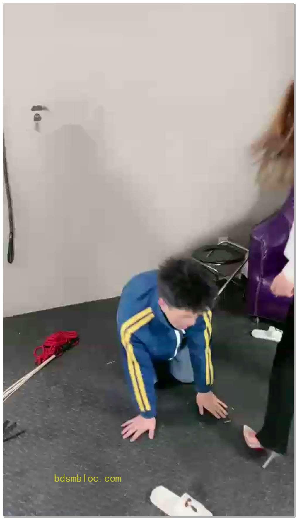 【沈阳妮可】一千耳光没来，小帅哥受苦
