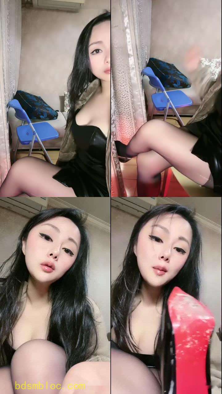 【艾丝冷】性感骚妈第一视角寸止调教傻逼儿子