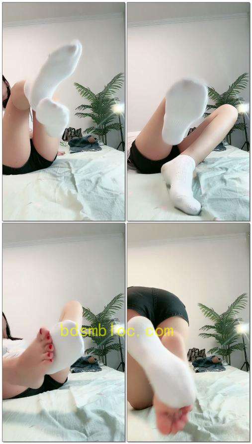 【小雅老师】第一视角红绿灯臭棉袜下的除臭器