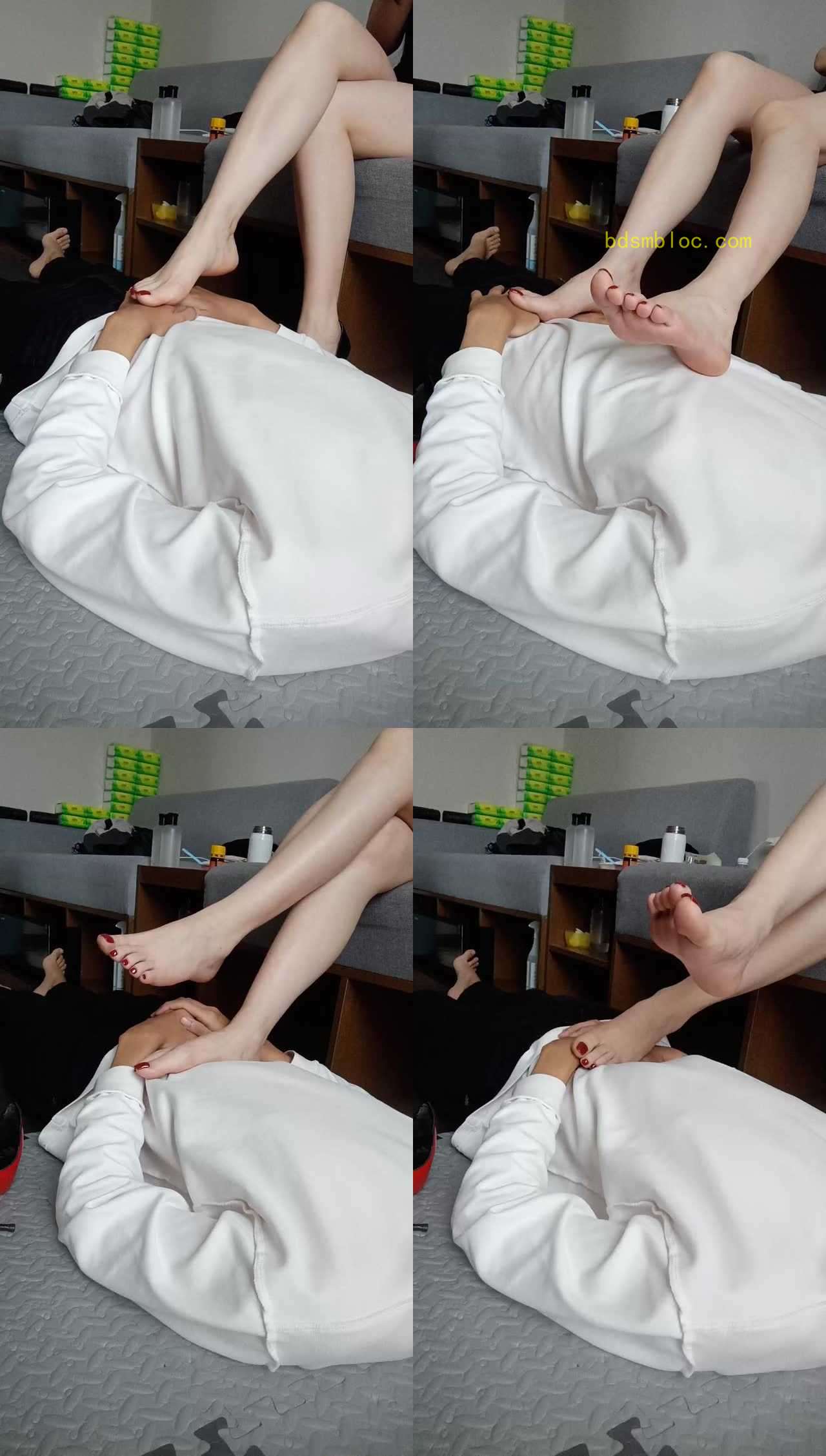 【苏州KK老师】高跟裸足无意识踩脚垫