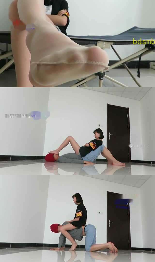 【小黑屋】00后天使女主肉丝插嘴骑乘坐身羞辱！