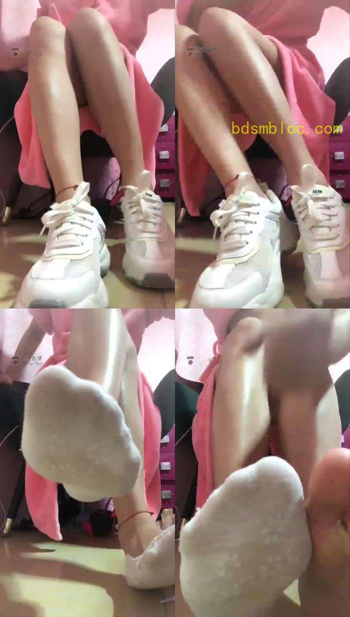 【兰儿小主S】网调-羞辱，舔脚，口水