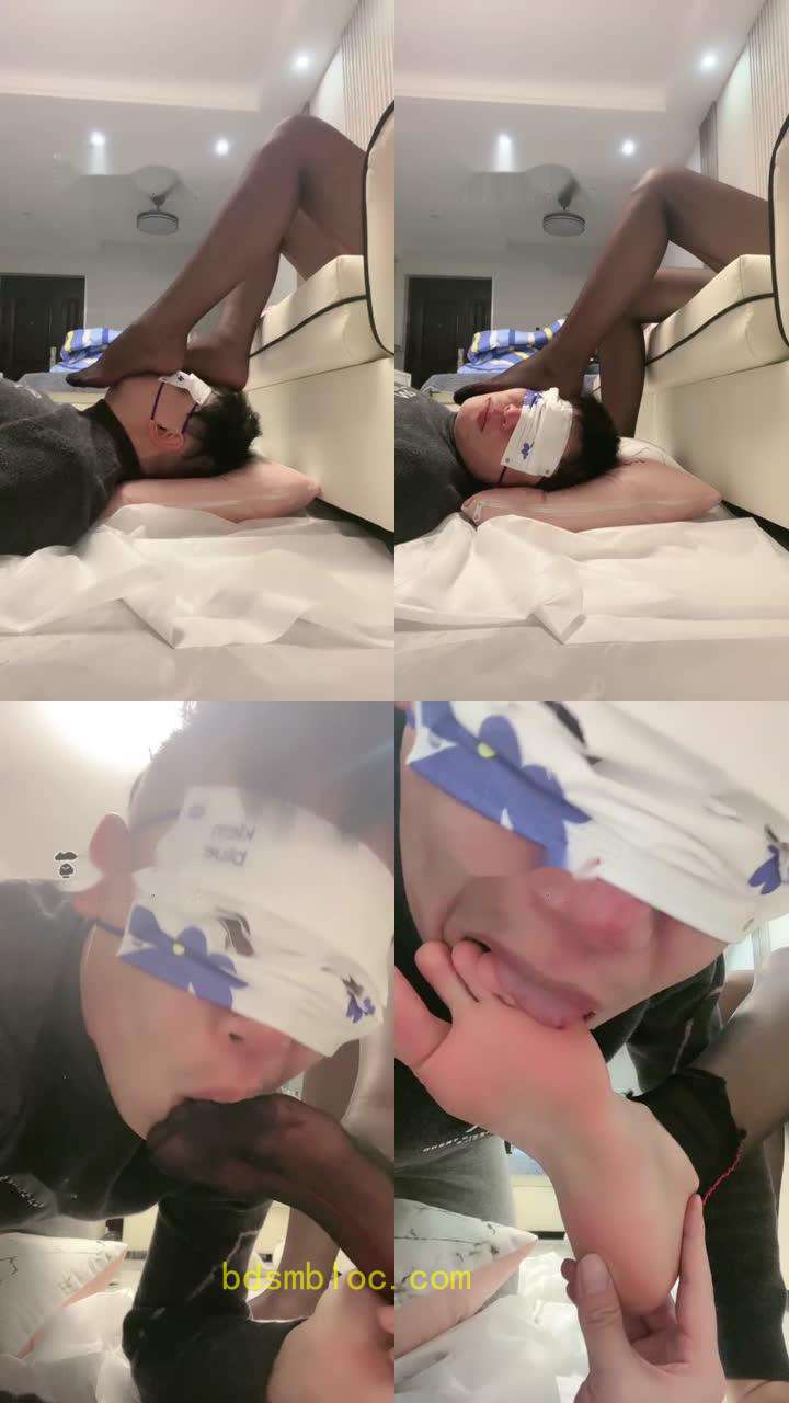 【多啦A梦】舔素人黑丝脚
