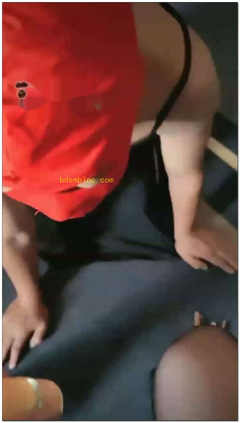 【东营天香百合】贱货揍的轻，丝袜沾圣水喝