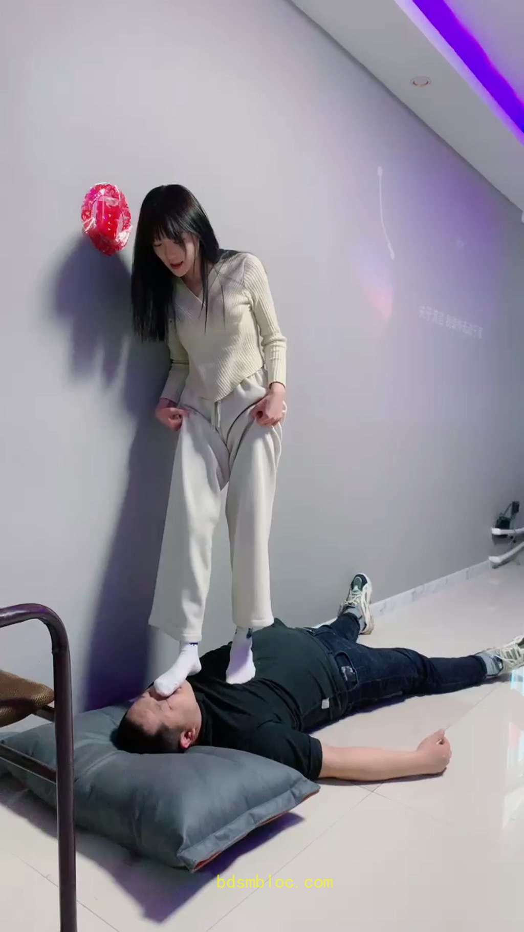 【与精神小妹的那些事】群踩第二弹