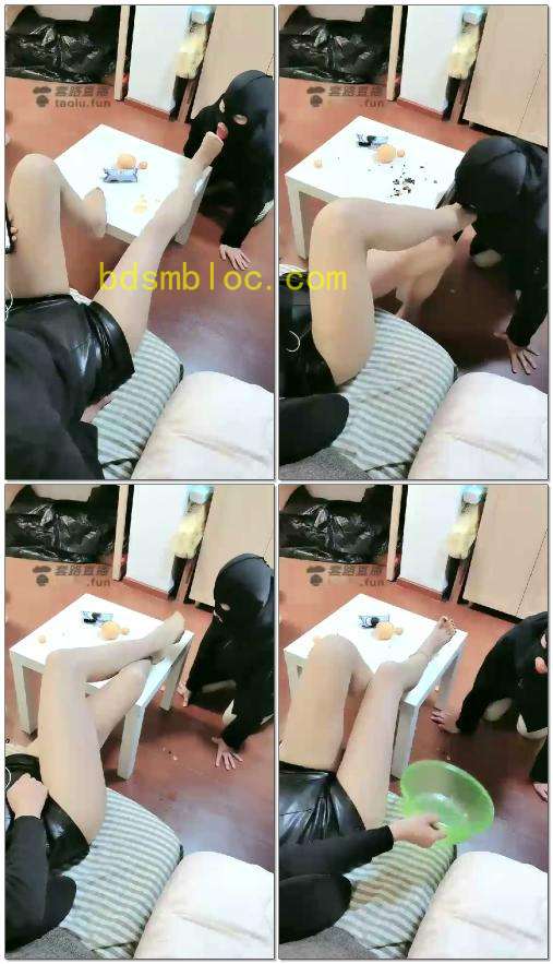 【蜘蛛女王】脚喂食宠物狗夜宵
