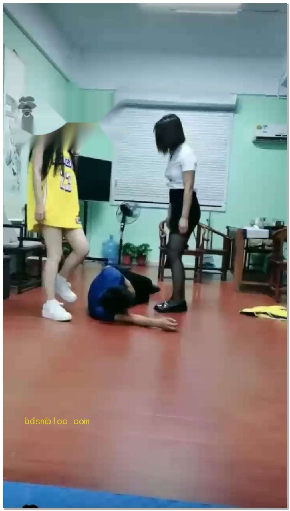 【猫神大人】第一次开发素人美女
