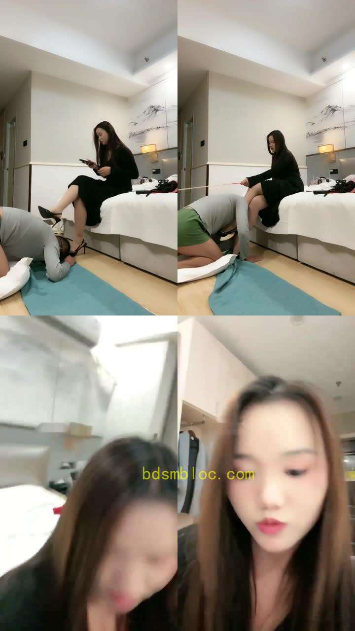 【00后叶娘s】跪在主人脚下服侍主人了