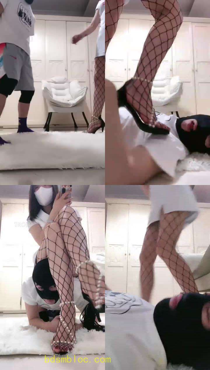 【Linda琳达S】暴力踢裆，嘴咀嚼喂食米高跟虐乳
