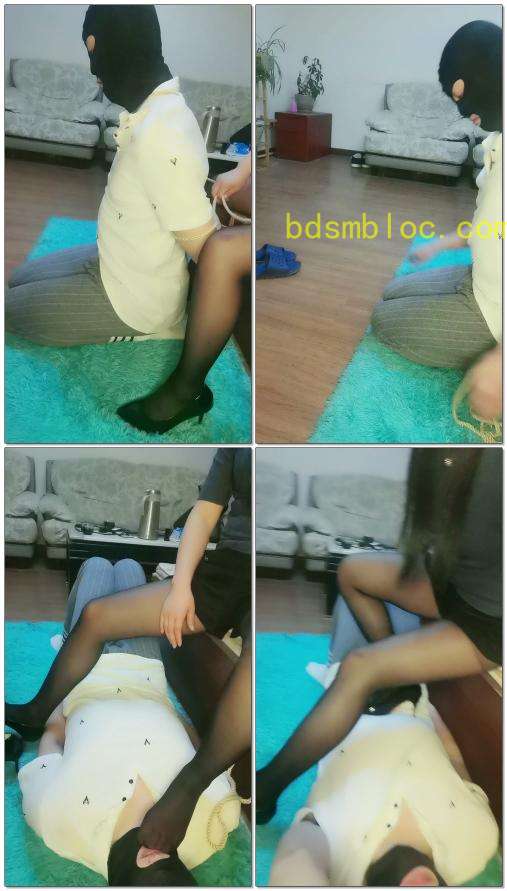 【婷婷女王】现场调教贱狗儿子