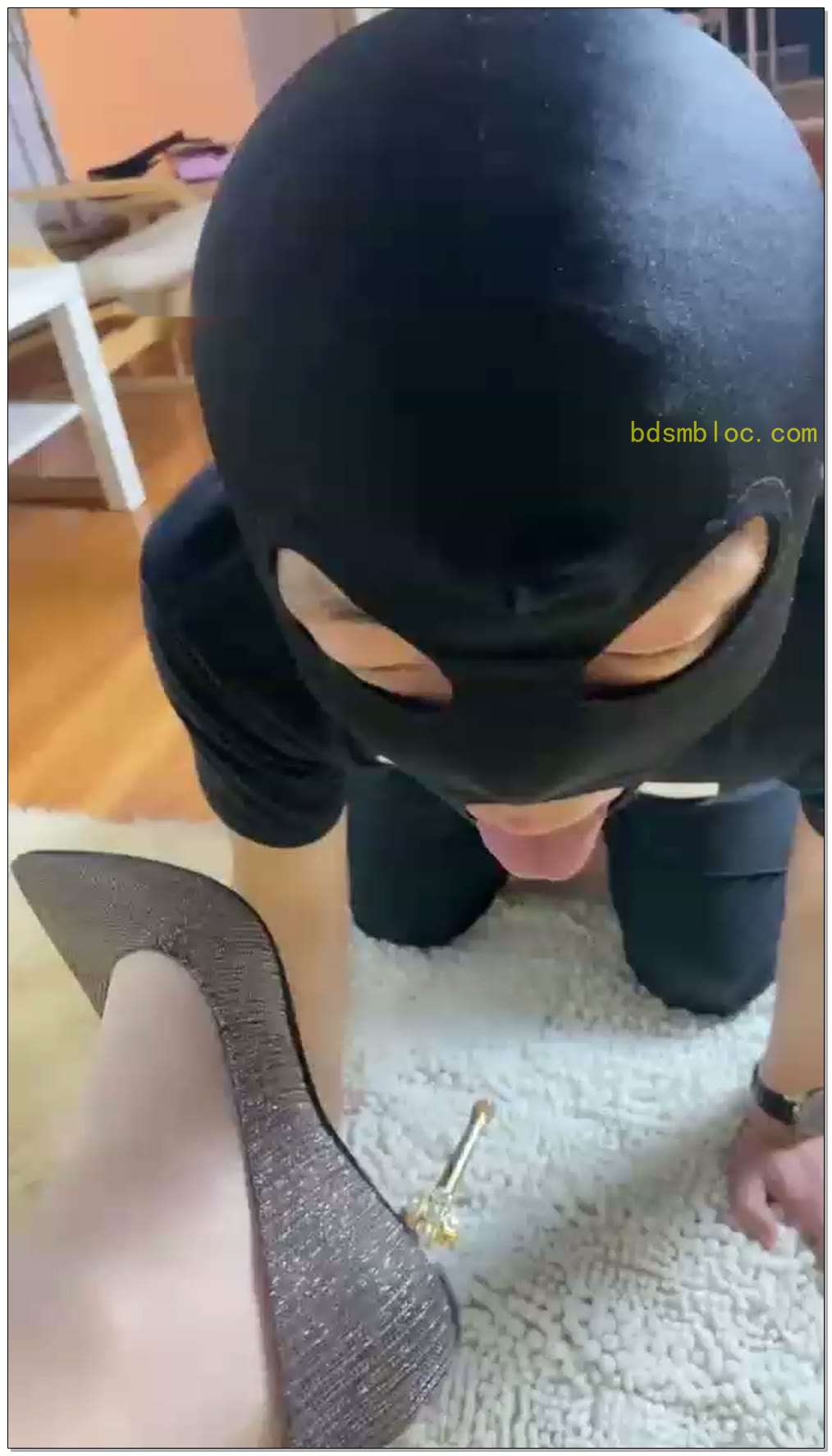【巴莉女王】清理高跟，深喉