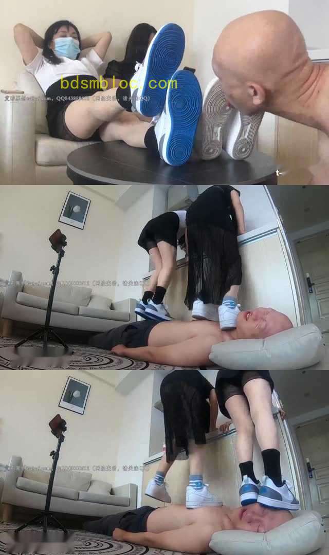 【素人】开发足浴店姐姐 双人耐克板鞋踩踏 羞辱