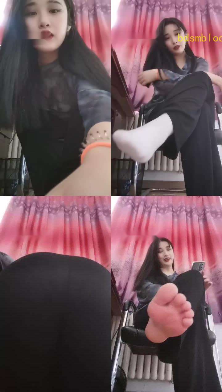 【呆呆的小羊情侣s】第一视角绿奴福利羞辱坐脸胁迫绿奴增加女友接客情节辱母
