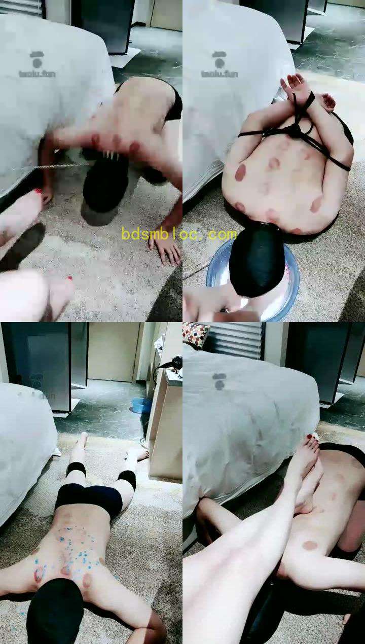 【丹丹】特仑苏洗脚 捆手跪地用嘴伺候